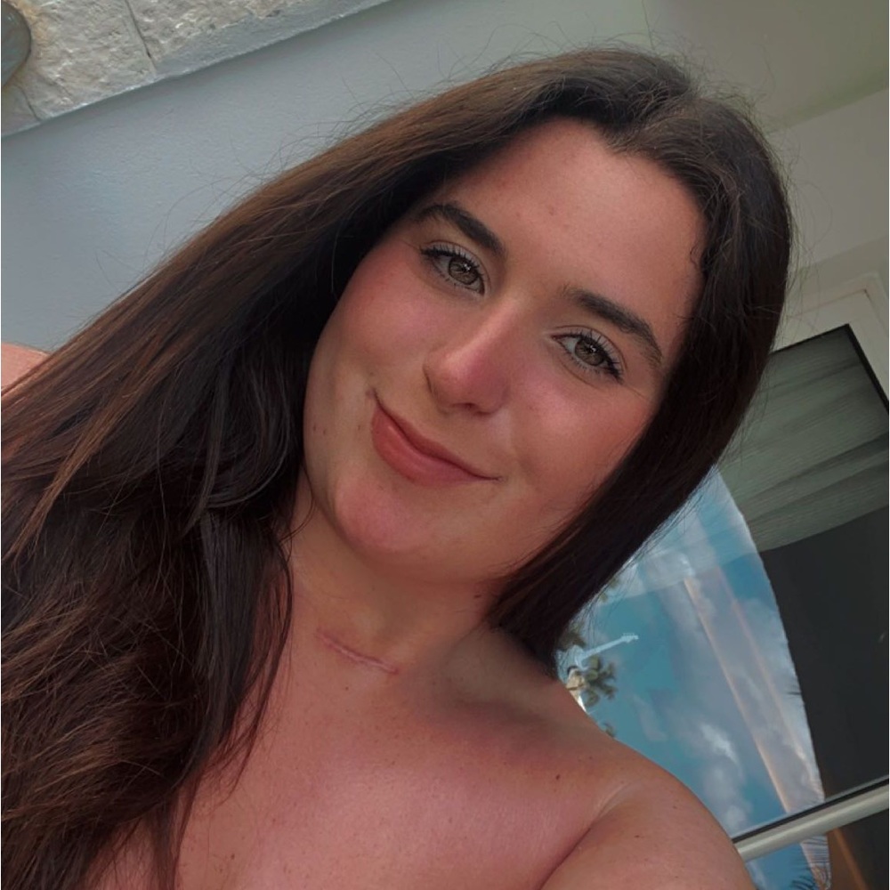 Meet your Posher, Emily